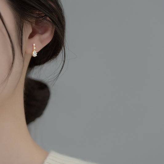 Women's Sterling Silver Diamond Water Drop Ear Studs Design